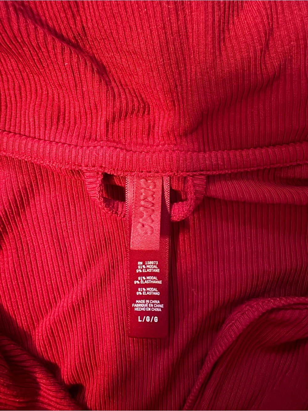 SKIMS Red Ribbed Button-Front Pajama Set - Picture 2 of 2